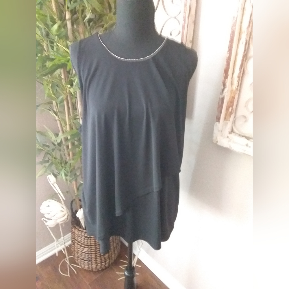 Ellen Tracy Black Ladies Sleeveless Top with Bling Size XL